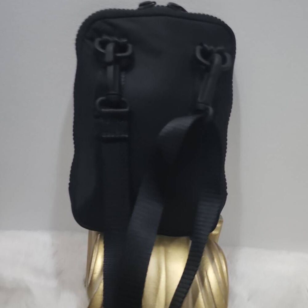 Lululemon Easy Access Crossbody Bag View 5